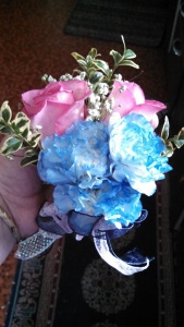 corsages take me back to my childhood and my own mother.  Such wonderful memories!  